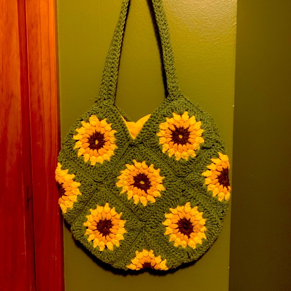 Crochet sunflower purse